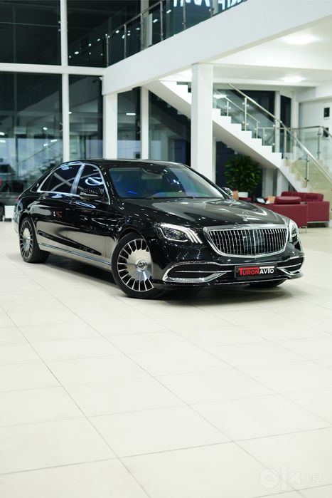 Mercedes Benz W222 S600 V12 Maybach