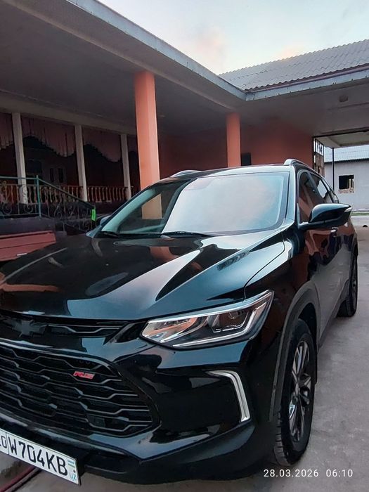 Trekr sotiladi srochna