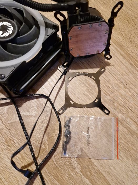 Defect/reparabil water cooler cpu gamemax