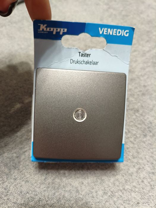 Buton iluminat Kopp Venice, culoare platinum, 1 bucată – model 6013970