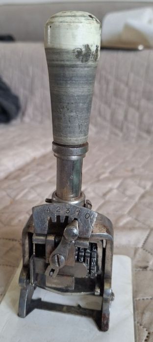 Stampila mecanica numerică
