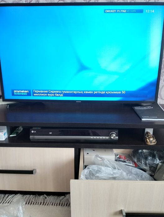 Продам телевизор Самсунг,5 серия,43 оригинал