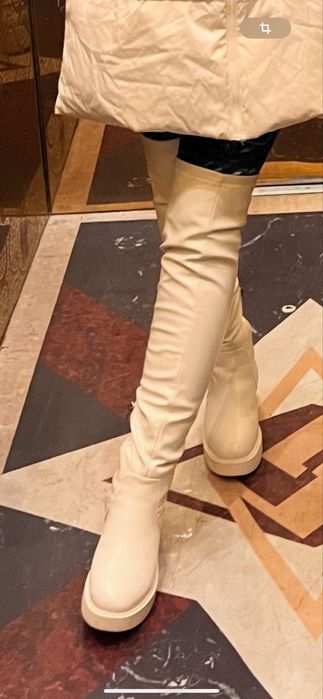 Белые зимние ботфорты