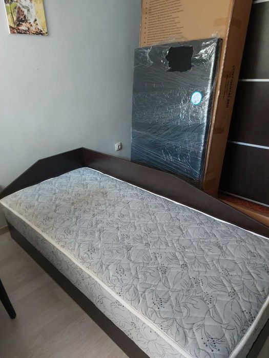 Детско легло 90/200 с матрак с повдигаш механизъм