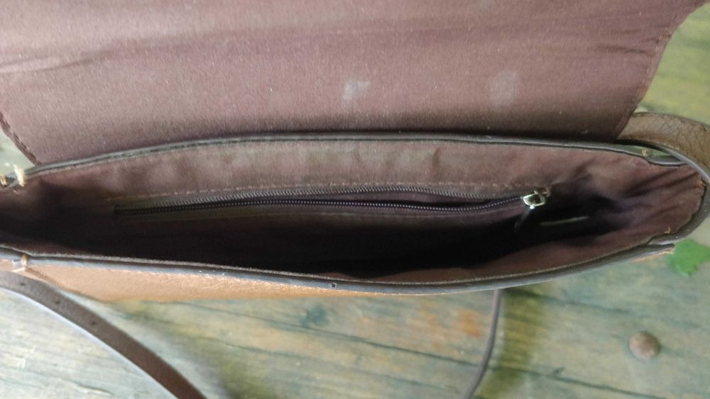 Geanta mica de piele