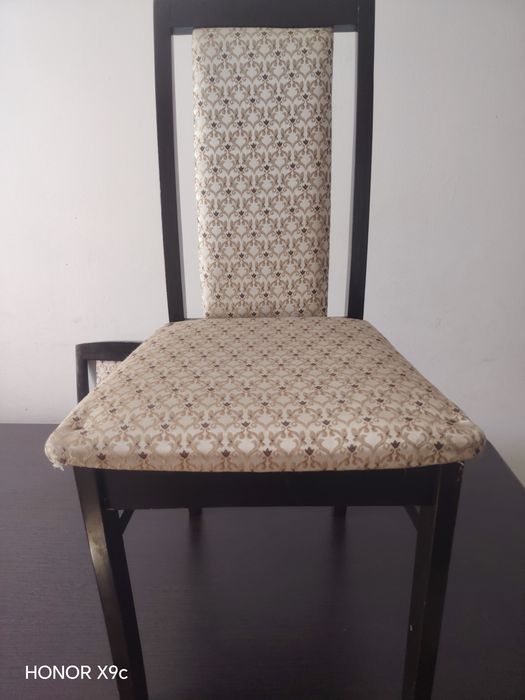 Үстел орындықтар