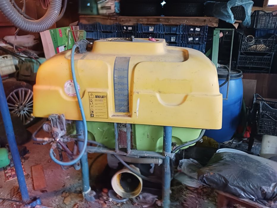 Продавам пръскачка Taral Kobra 400l.