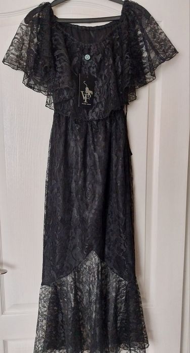 Вечернее  черное платье