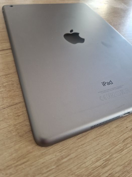 IPad Air 1 WiFi 16 GB модел A1474