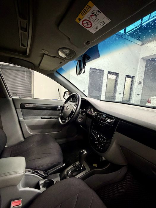 2023 qora jentra lyuk bor