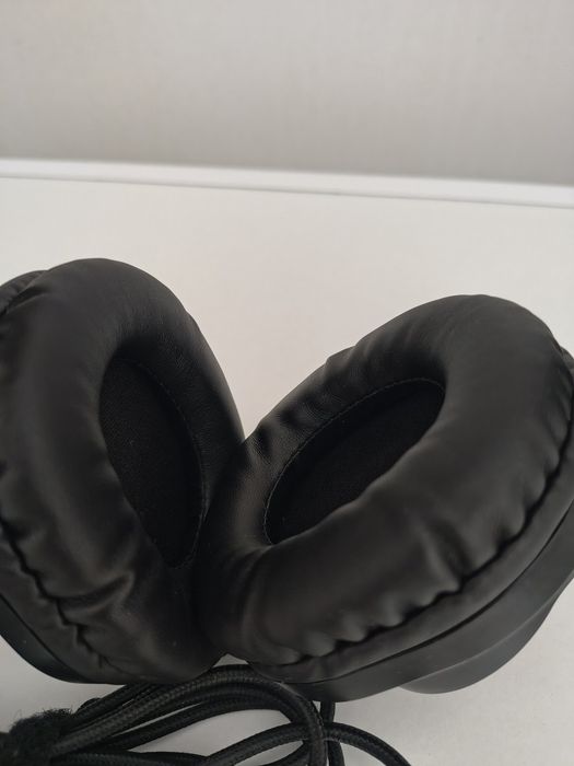 Căști Hama Over-Ear cu microfon - noi

33,00 RON