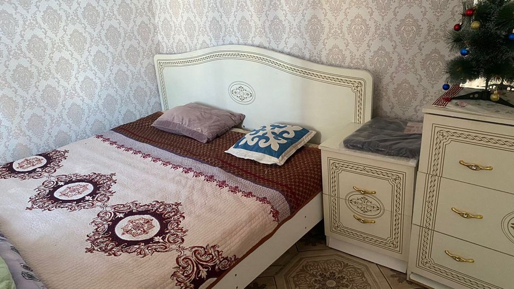 Спальни гарнитуры