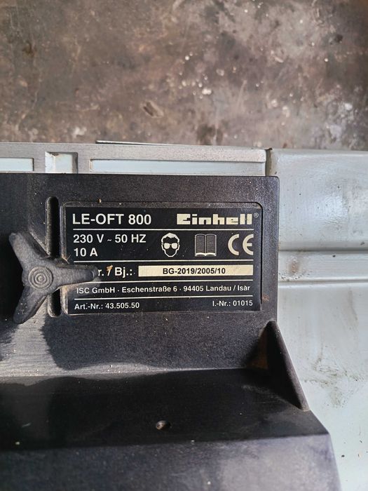 Настолна оберфреза Einhell LE-OFT 800