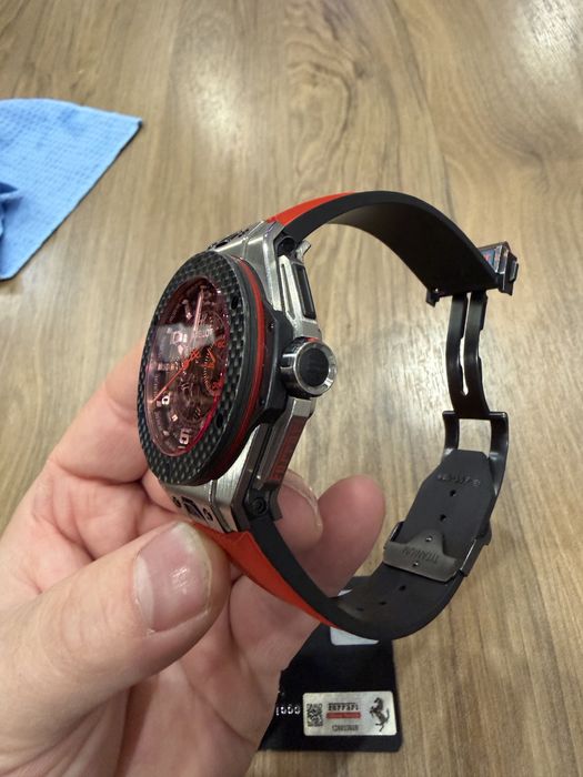 Hublot Big Bang Ferrari (Unico / skeleton) ЛИМИТИРАН
