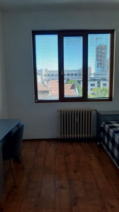 Дава се под наем Тристаен апартамент в София, Зона Б-5 - 65 кв.м за 713.49 € - Снимка #1