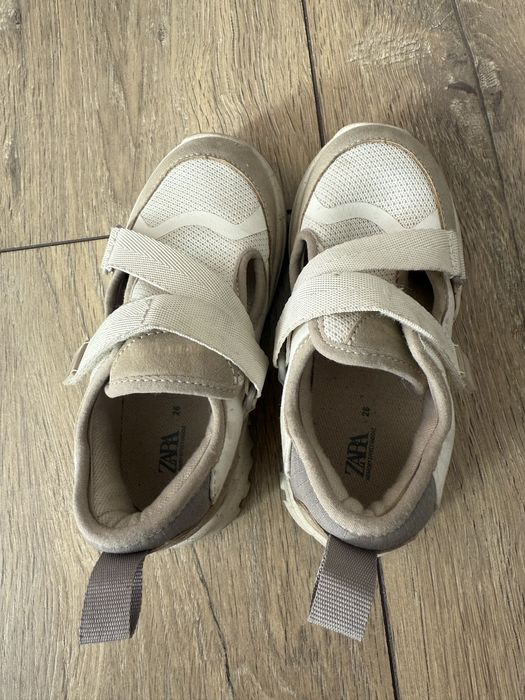 Детские кроссовки Zara