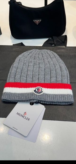 Fes  Moncler, model 2026, 7 modele