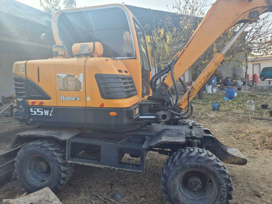 Эксковатор сотилади