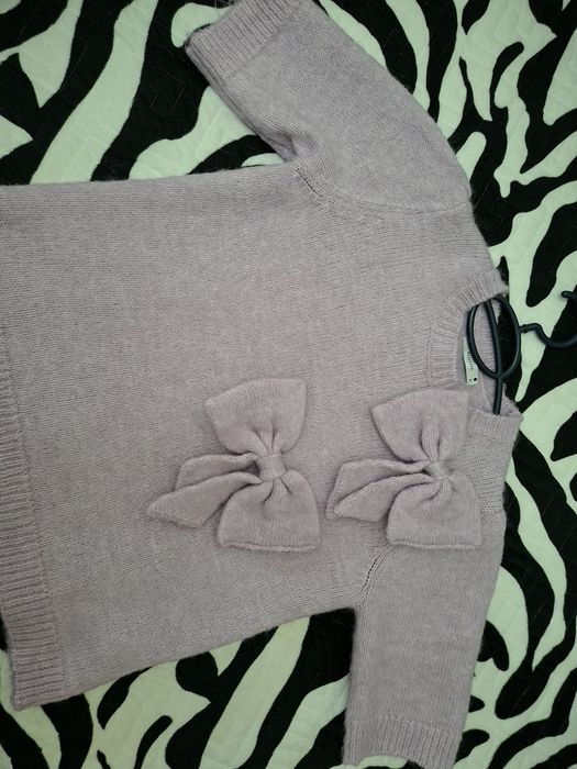 Pulover cu funde violet