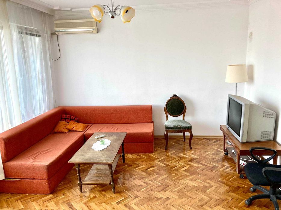 Дава се под наем Двустаен апартамент в Бургас, Лазур - 71 кв.м за 229.5 € - Снимка #1