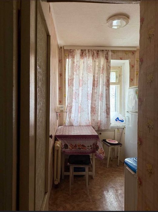 Продается 1 комнатная на Мирошниченко 10