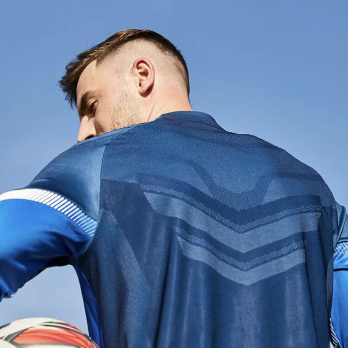 Тренировочная кофта Kelme