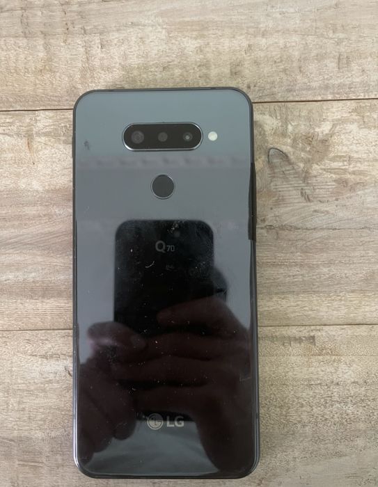LG Q 70 сотилади