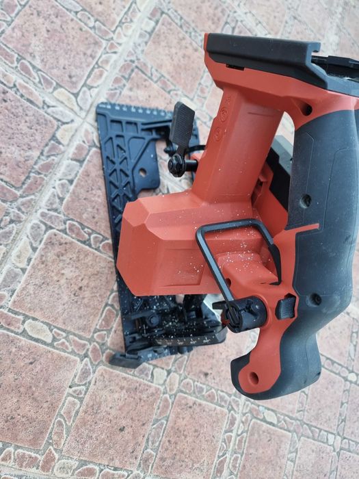 Hilti SC 4 BL - SC 6 BL - циркуляр за дърво