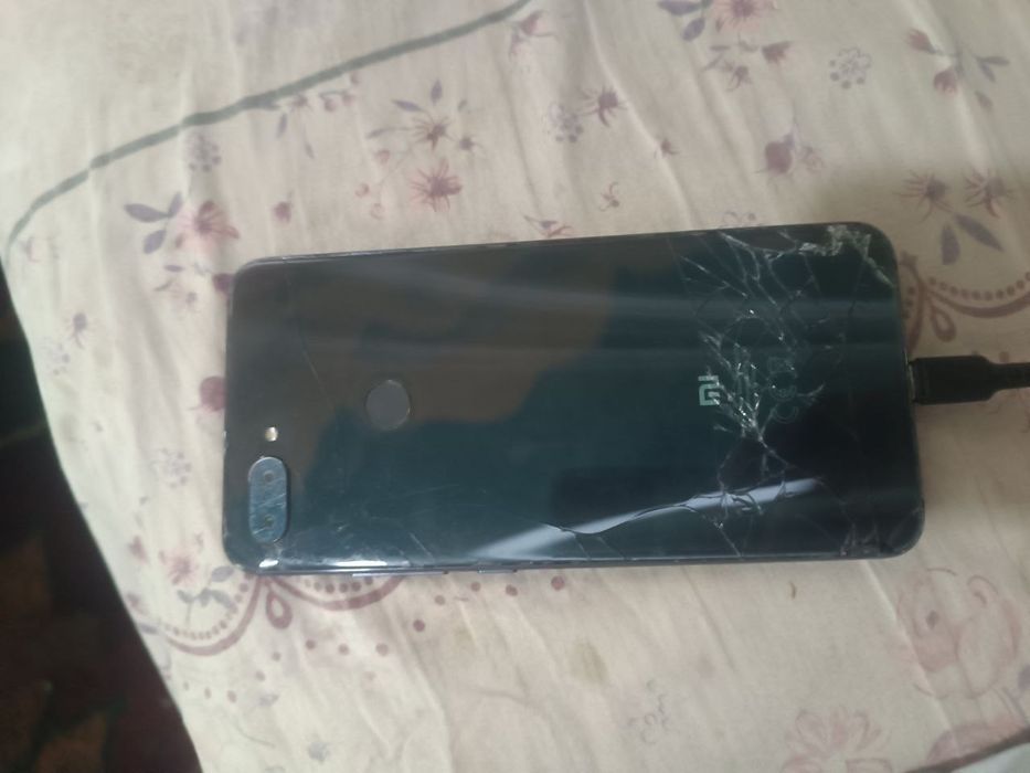 MI 8 LITE sotilad 64
