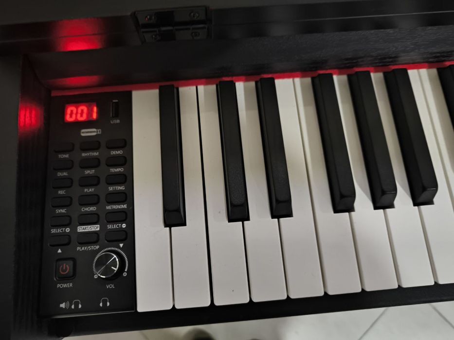 Электронное пианино. Цифровое фортепиано. Цифровое пианино.