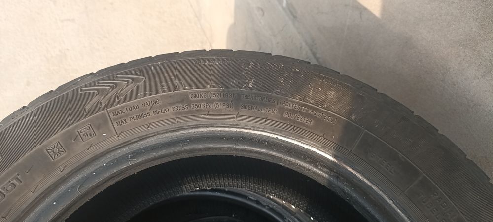 Продаю шины 195.65.R15.