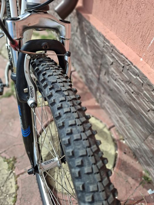 Bicicleta 29 Alb shimano deore full usoara