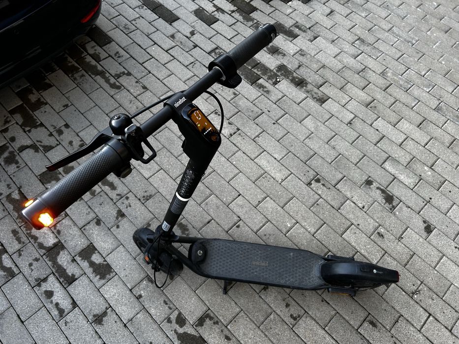 Vand trotineta electrica Ninebot KickscooterF2