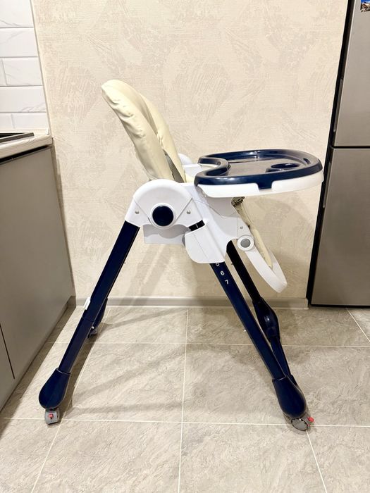 Продам стул для кормления!!