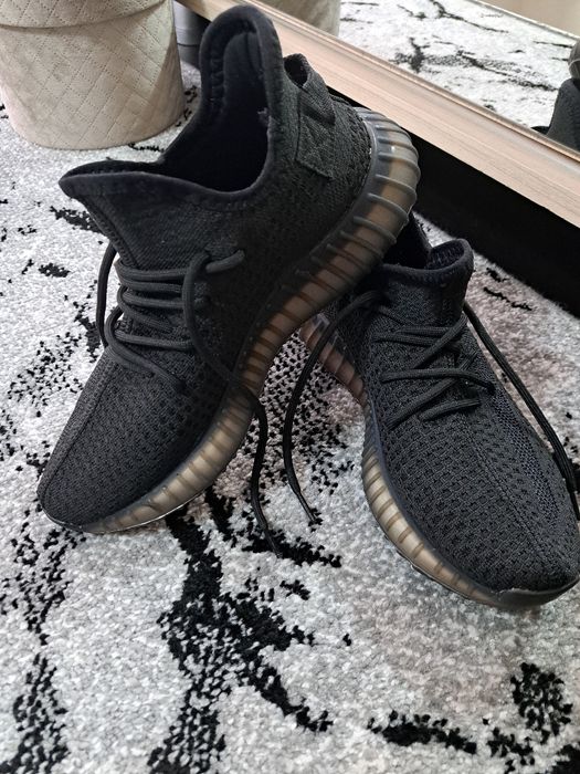 Adidas YEEZY BOOST 350 V2