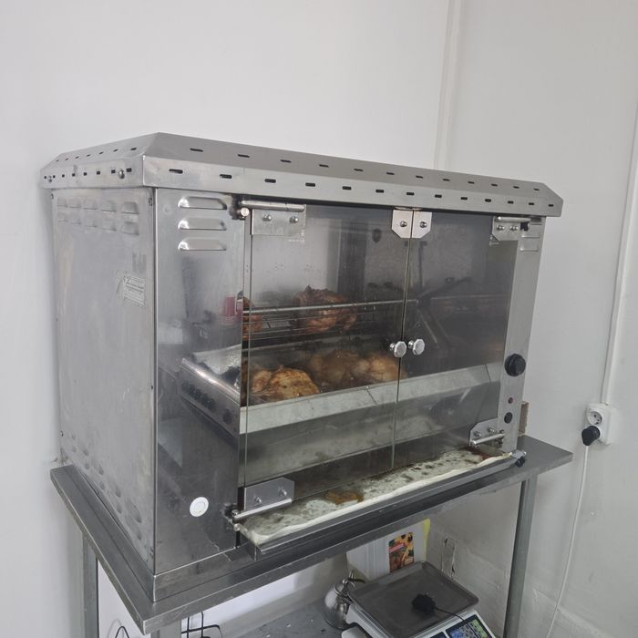 Продам гриль, столы,раковина