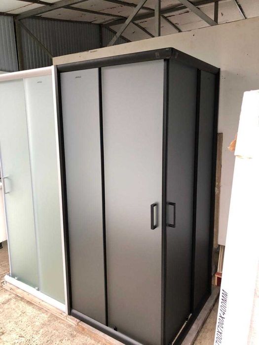 Душевые кабины и ограждения со склада!