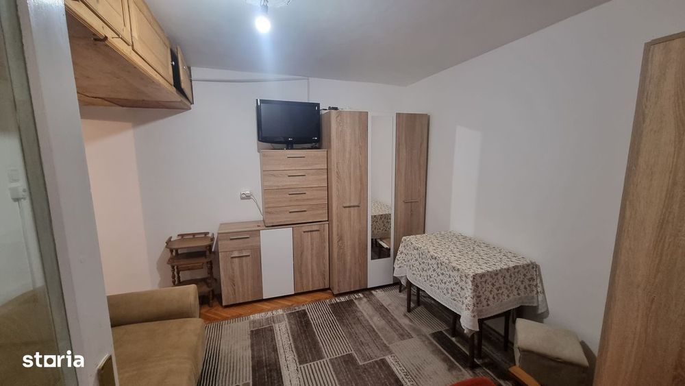 Garsonieră cu intrare separată