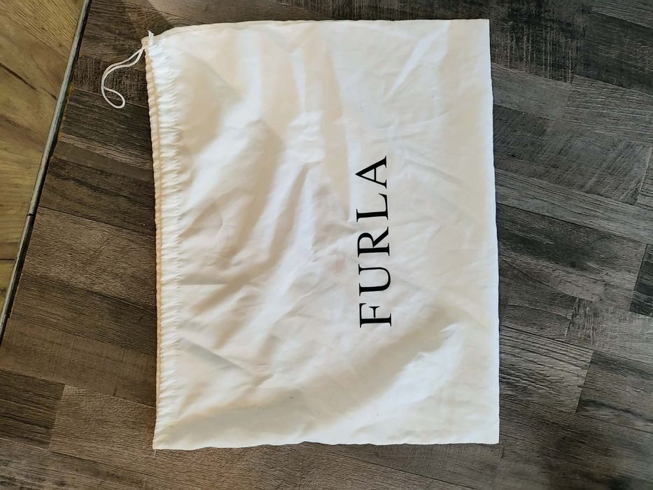 Furla NEW чанта от естествена кожа
