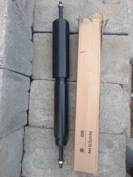 Продам амортизаторы Патрол Y60,Y61