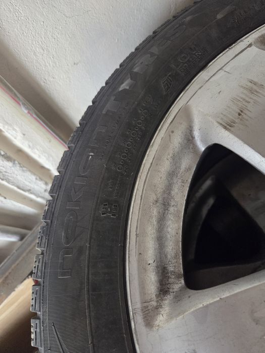 Комплект зимних резин Nokian