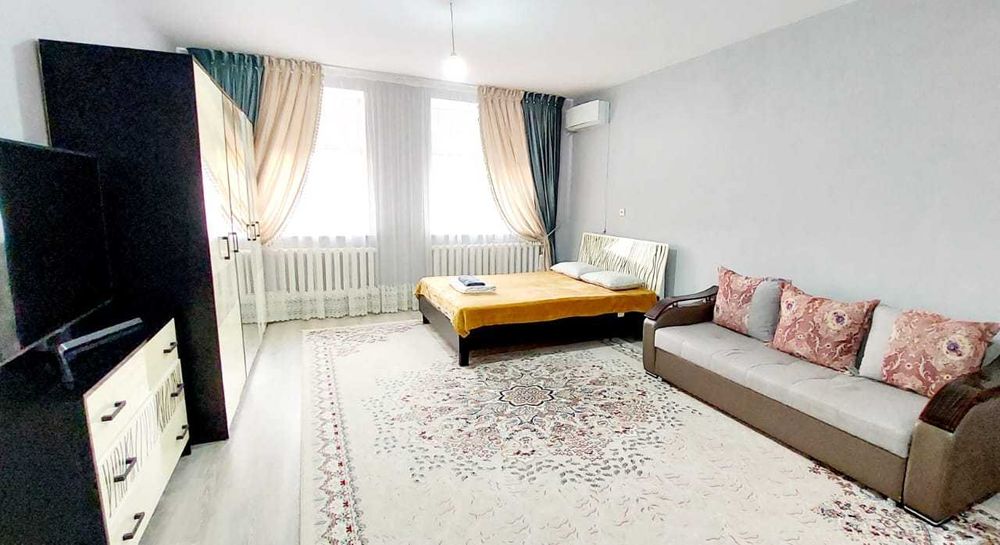 квартира в самом центре города ЖК (площадь)