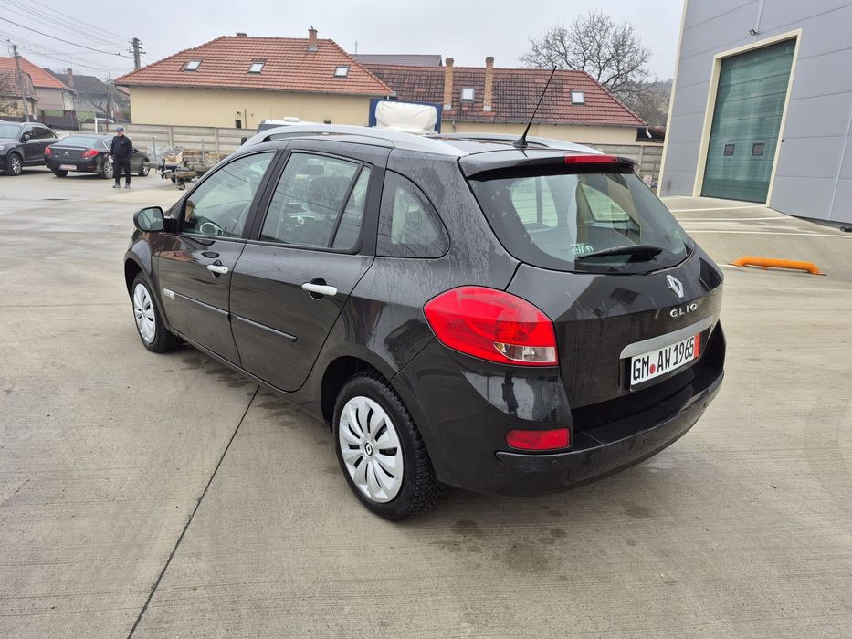 Renault clio grand tour