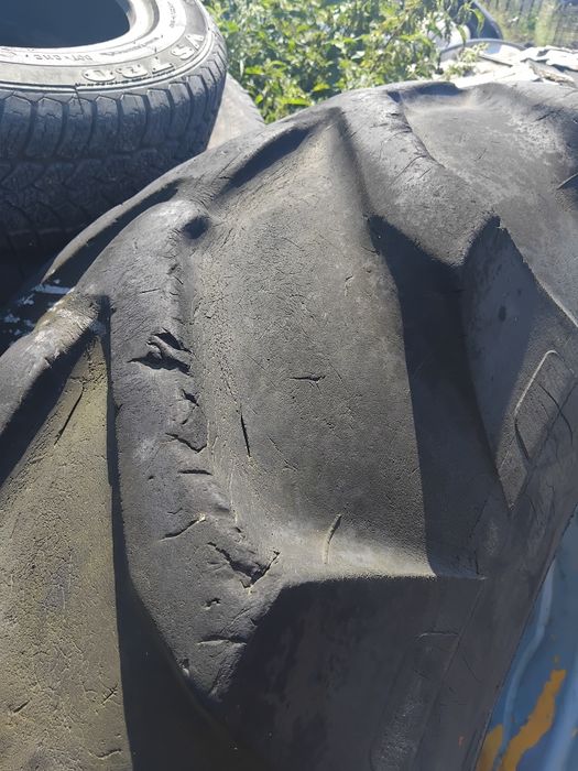 Roți de buldo excavator