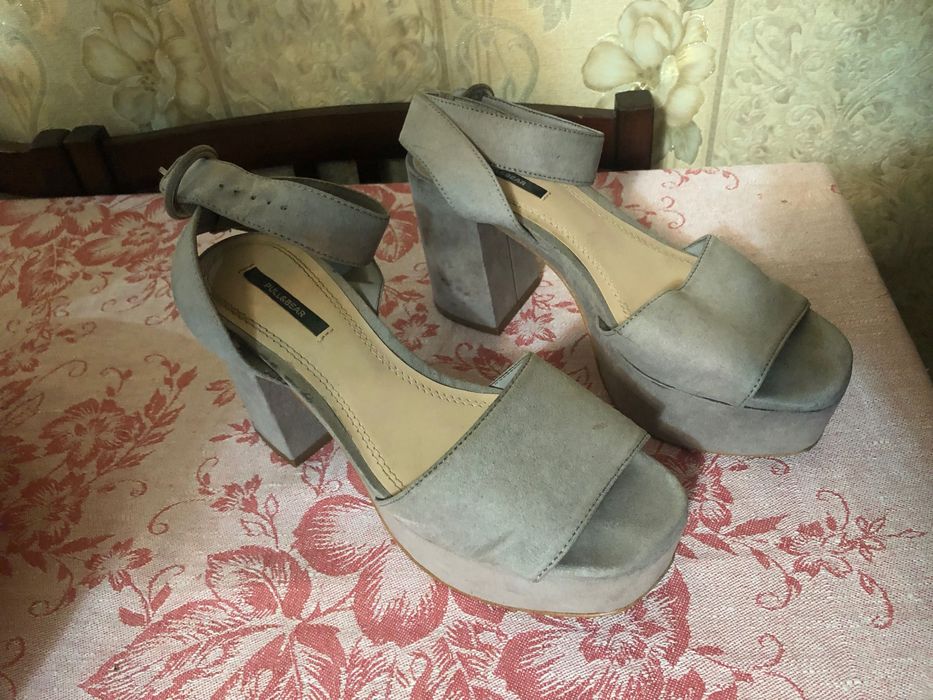 Босоножки б/у 37 размера