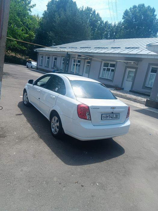 Jentra elegant plus sotiladi metan baloni  bilan narhini kelishiladi