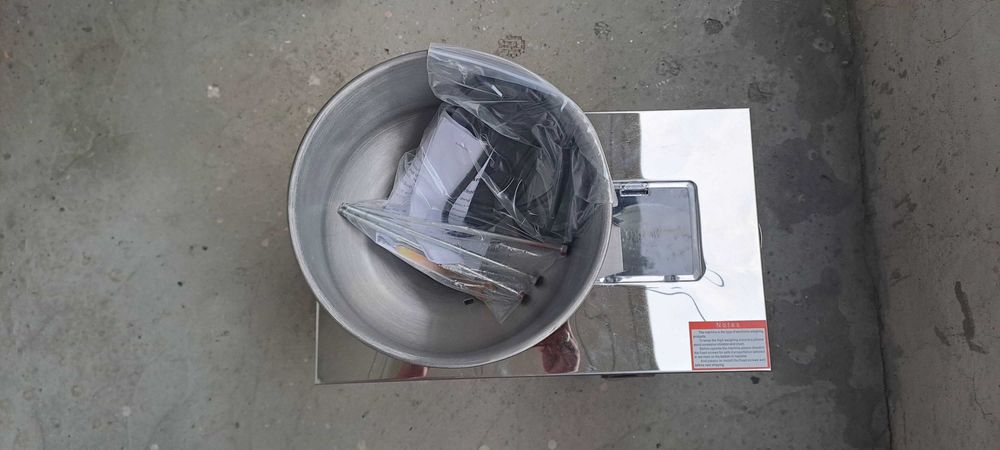 Машина за дозиране и пълнене на торбички