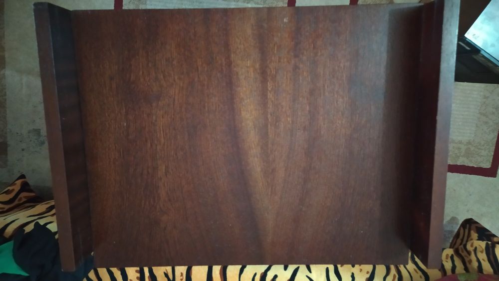 Продам Сотилади Тумба для Радиотехники почти новая