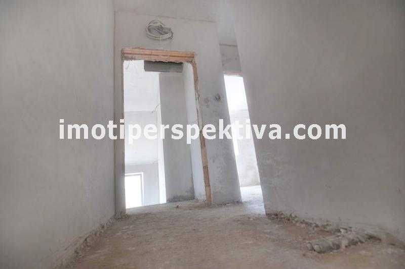 Продава се Двустаен апартамент в Пловдив, Христо Смирненски - 82 кв.м за 1035 €/кв.м - Снимка #4