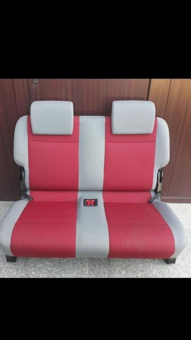 Bancheta Gri-Rosu-Albastra/Polița /Centuri Caddy 2004-2010